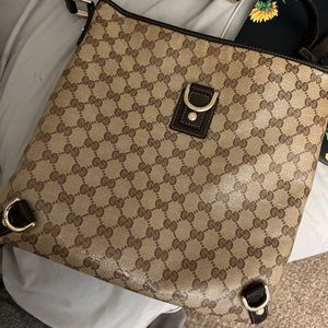 Gucci Abbey Messenger Bag